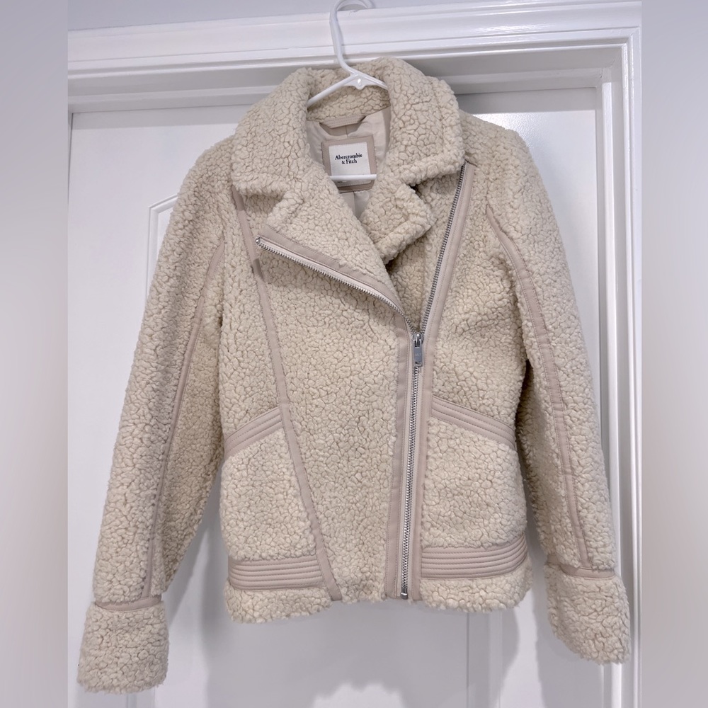 Abercrombie & Fitch Teddy Moto Jacket size S barely worn
